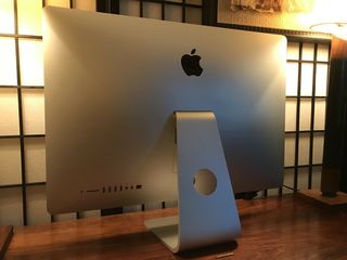 Mid 2017 4K Retina 21.5" iMac i5/8Gb/1TBFusion/Radeon Pro 555 foto 2