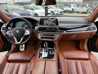 BMW 7 Series foto 8