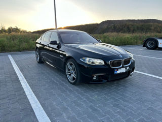 BMW 5 Series foto 2