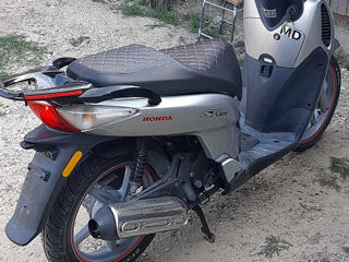 Honda sh 150i foto 3