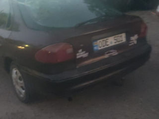 Ford Mondeo foto 3