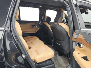 Volvo XC90 foto 8