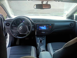 Toyota Auris foto 5