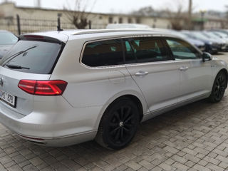 Volkswagen Passat foto 4