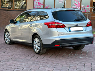 Ford Focus foto 10