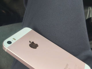 Prodam iphone se 64GB roz gold v horoshem robocem sostoianie