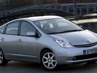 Toyota prius 20 foto 4