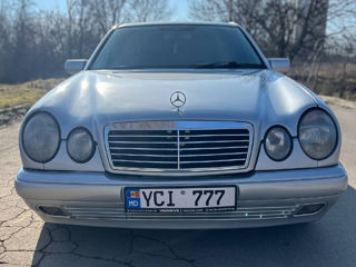 Mercedes E-Class foto 5