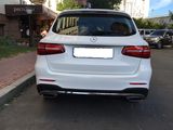 Mercedes GLC foto 9