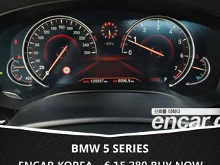 BMW 5 Series foto 8