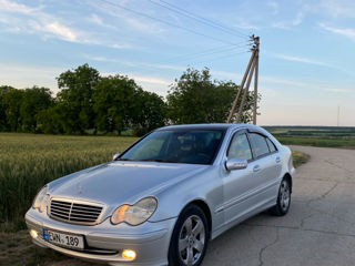 Mercedes C-Class фото 3