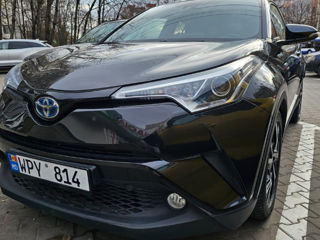 Toyota C-HR foto 8