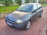 Renault Clio foto 1