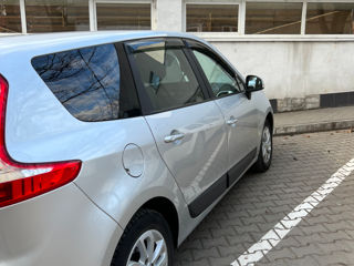 Renault Grand Scenic foto 7