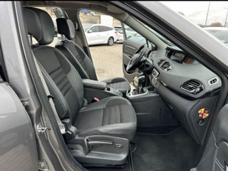 Renault Grand Scenic foto 6