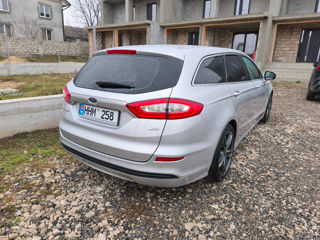 Ford Mondeo foto 4