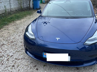 Tesla Model 3 foto 6