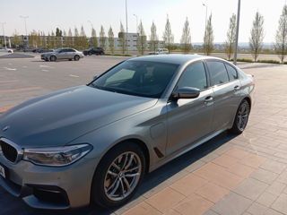 BMW 5 Series foto 4