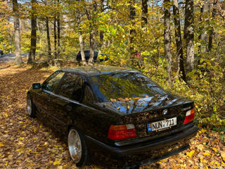 BMW 3 Series foto 2