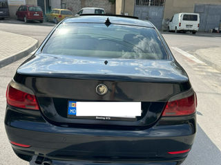 BMW 5 Series foto 10