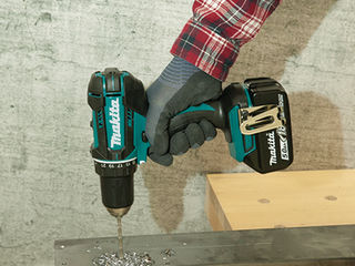 Set makita 18v masina de insurubat + impact +3acumulatori foto 3