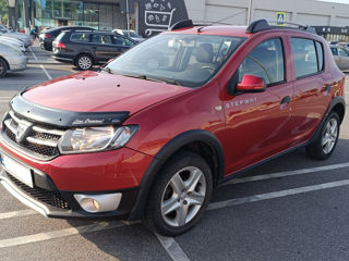 Dacia Sandero Stepway foto 1