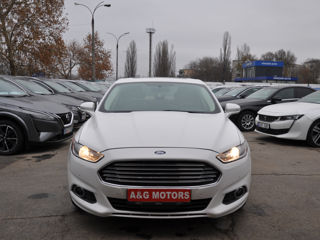 Ford Fusion foto 2