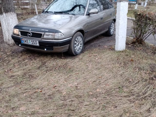 Opel Astra foto 2