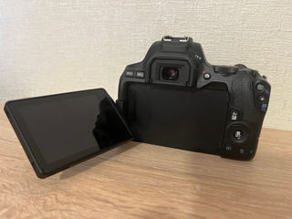 Vînd/продаю Canon EOS 250D Body