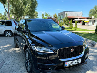 Jaguar F-PACE foto 2