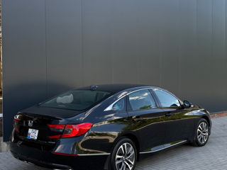 Honda Accord фото 8