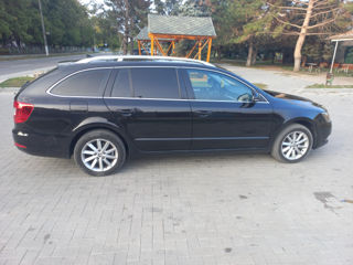 Skoda Superb foto 3