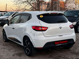 Renault Clio foto 4