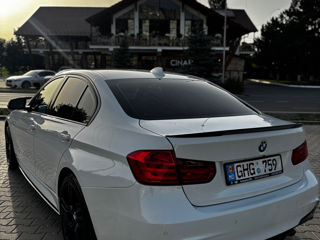 BMW 3 Series foto 3