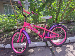 Bicicleta pentru fetiță, roți la 20