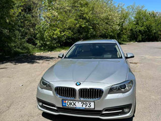 BMW 5 Series foto 3