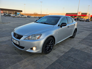 Lexus IS Series