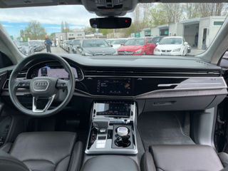 Audi Q8 foto 11