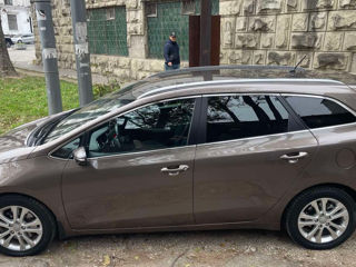 KIA Ceed Sw foto 2