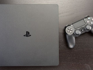 ps 4 slim nou