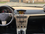 Opel Astra foto 8