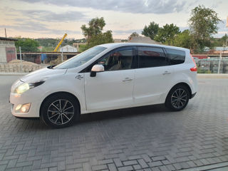 Renault Grand Scenic foto 4