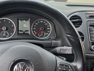 Volkswagen Tiguan foto 9