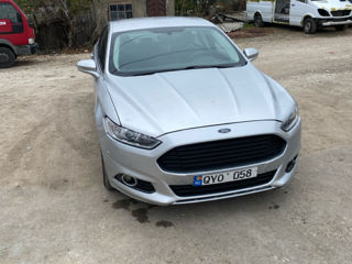 Ford Fusion foto 3