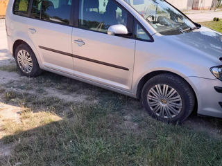 Volkswagen Touran foto 6