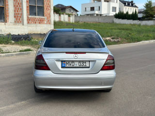 Mercedes E-Class foto 5