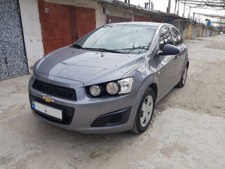 Chevrolet Aveo foto 2