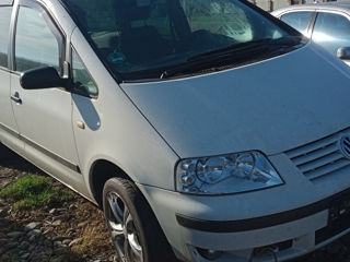 Volkswagen Sharan foto 2