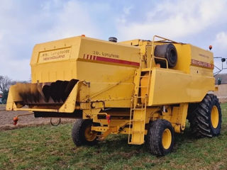 New Holland foto 4