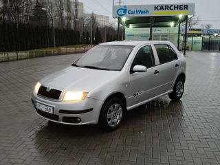 Skoda Fabia foto 3